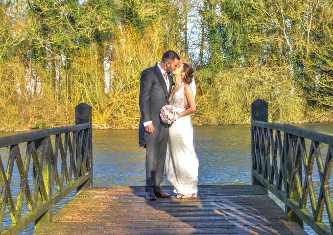 wedding photography, buckinghamshire, Bershire, High Wycombe, Amersham, Beaconsfield, waddesdon manor, wedding, bride and groom.