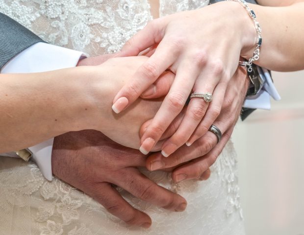 wedding photography, buckinghamshire, Bershire, High Wycombe, Amersham, Beaconsfield, waddesdon manor, wedding, bride and groom.